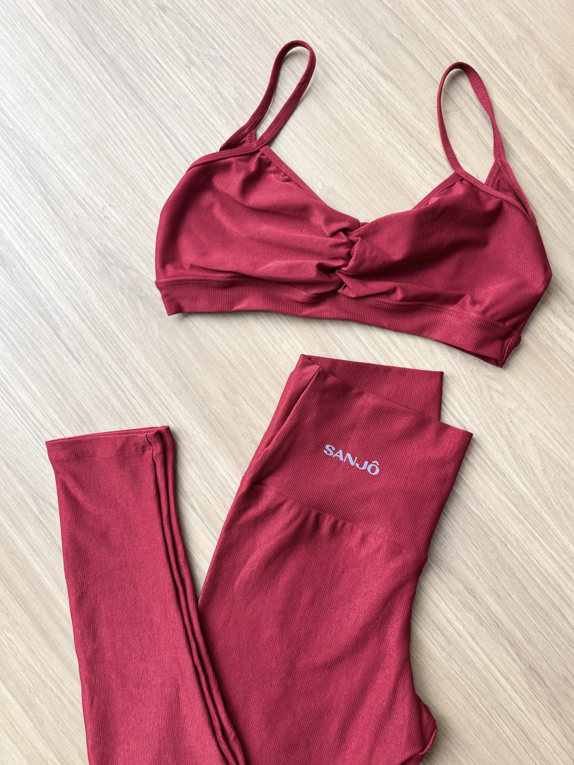 Conjunto de Legging Carla Red Cherry Tamanho Único Compressão - Imagem 2