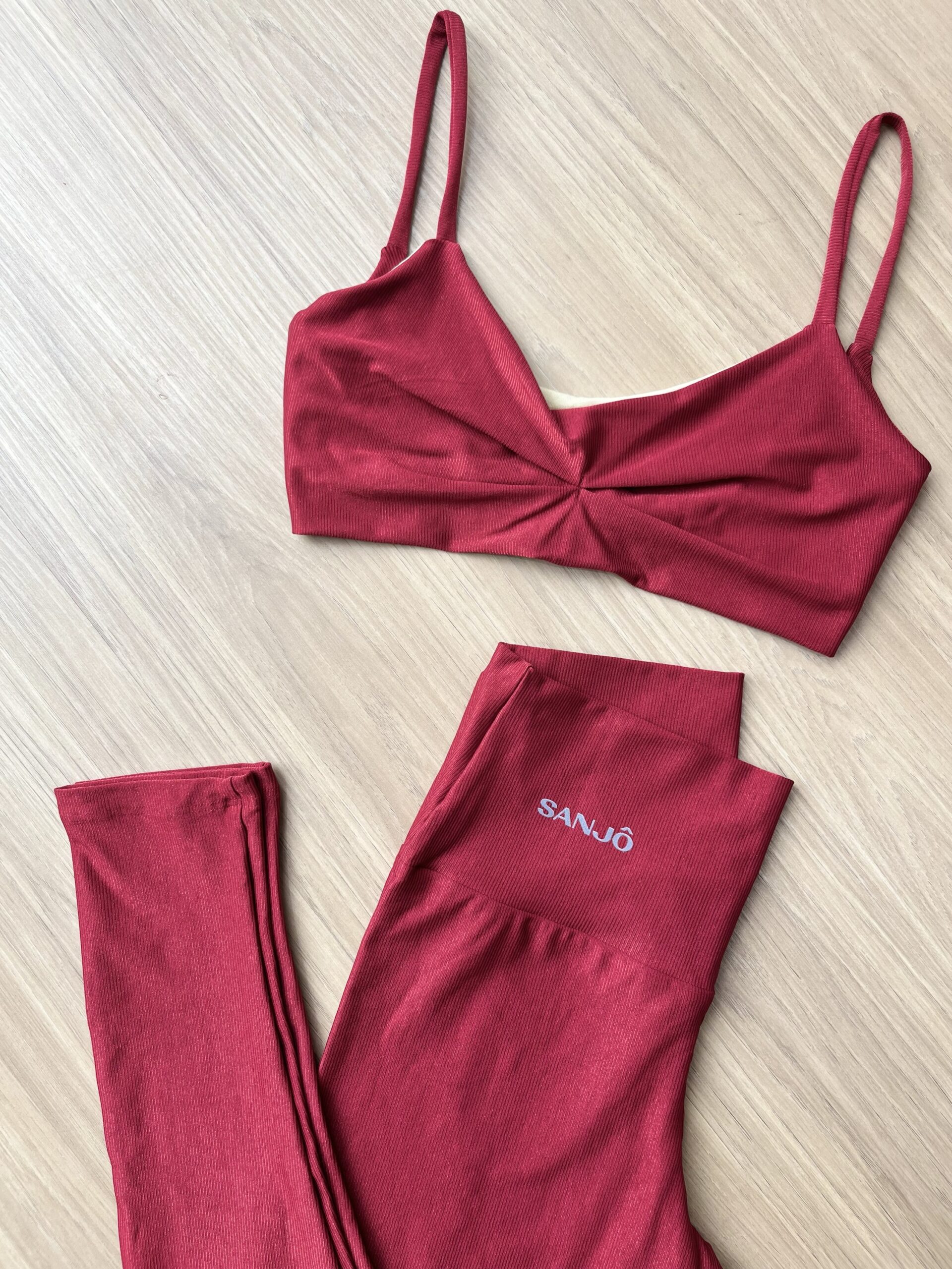 Conjunto de Legging Olívia Red Cherry Tamanho Único Compressão - Imagem 2