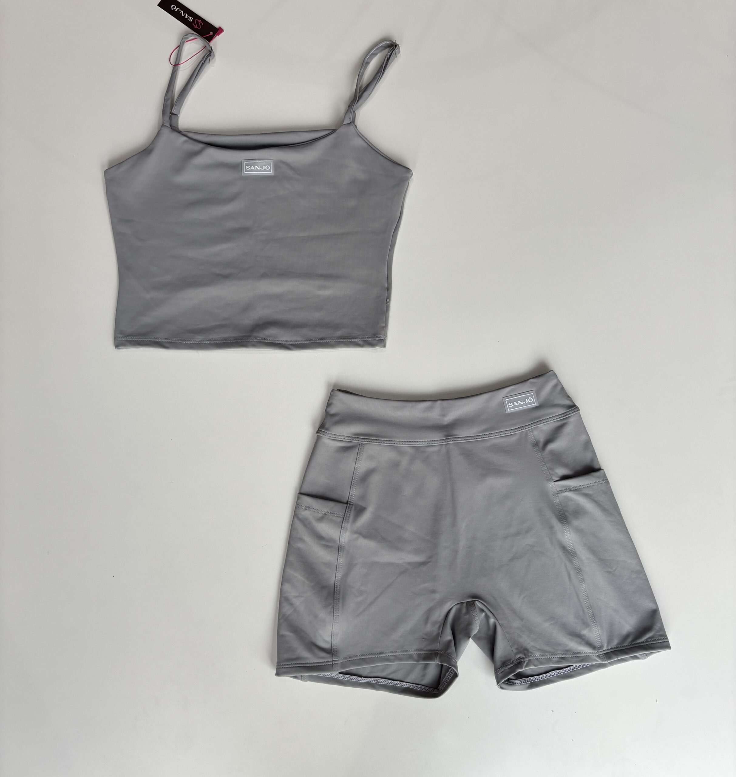 Conjunto de Short com Regata Cinza - Imagem 4